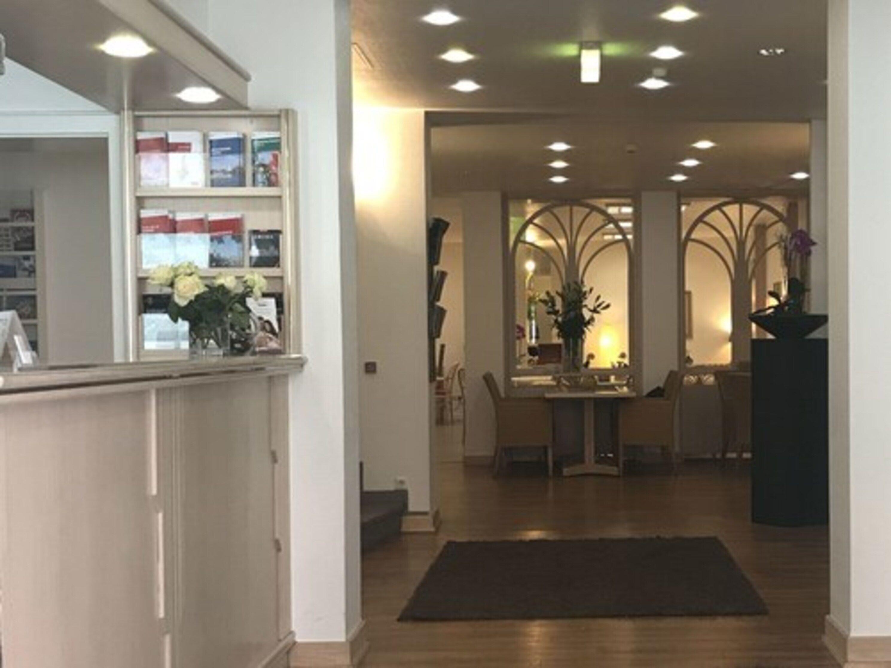 City Hotel Duesseldorf - Dusseldorf — Photos 3